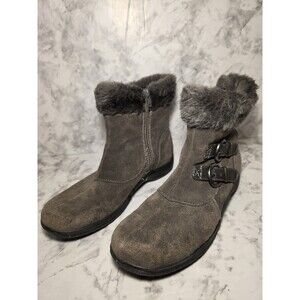 BareTraps Harleen Snow Boots Women 7.5M Gray Suede Fur Trim Buckle Winter Shoes